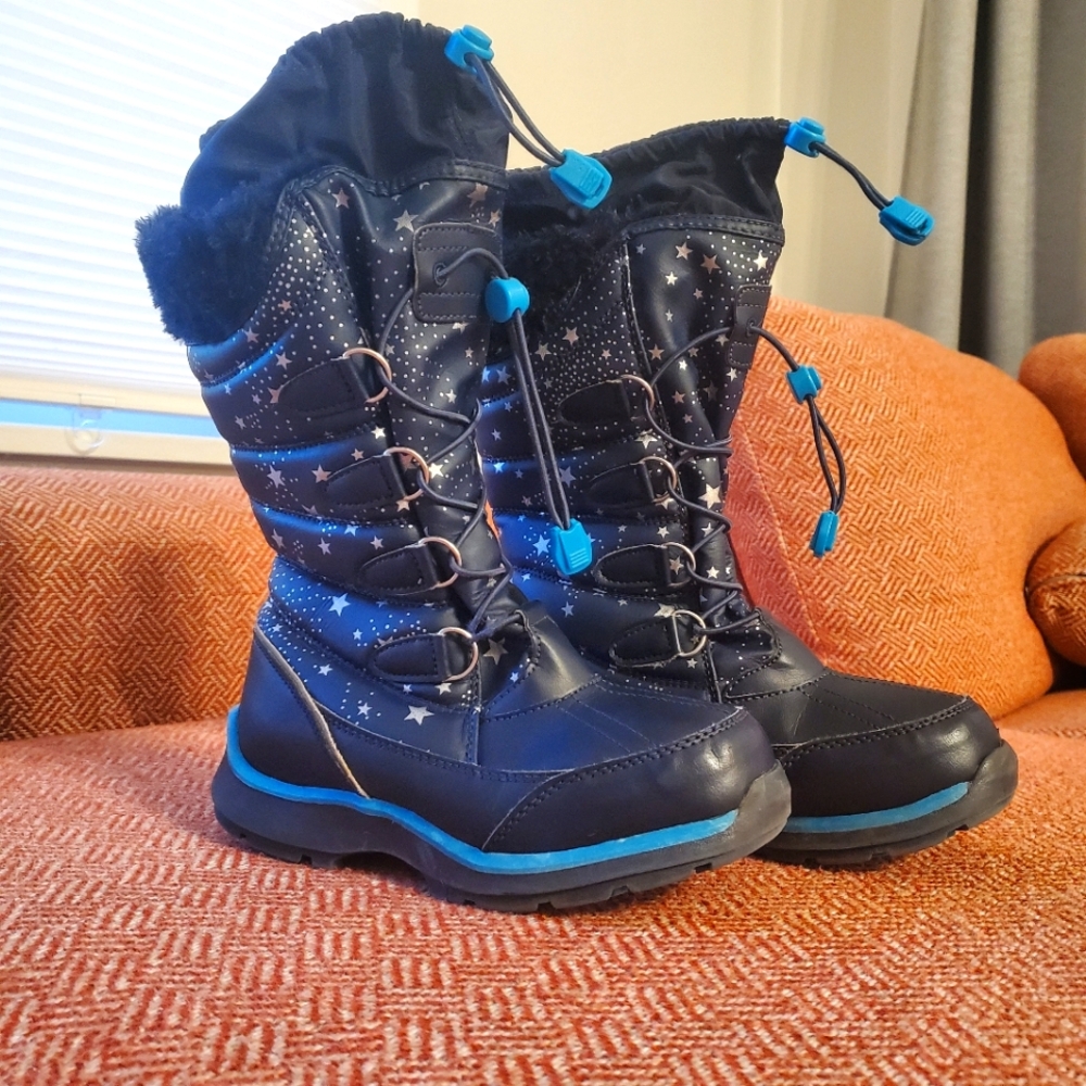 Lands End Girls snow boots, Navy and Silver, size 1